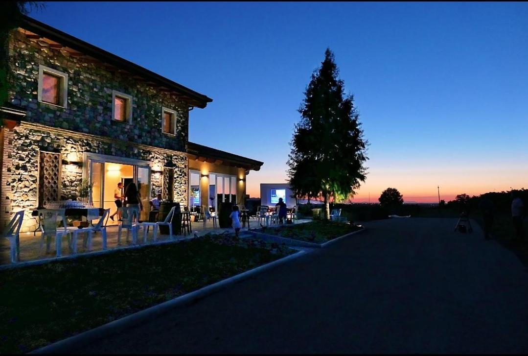 Agriturismo E Acetaia La Vedetta Кастельветро-ди-Модена Экстерьер фото